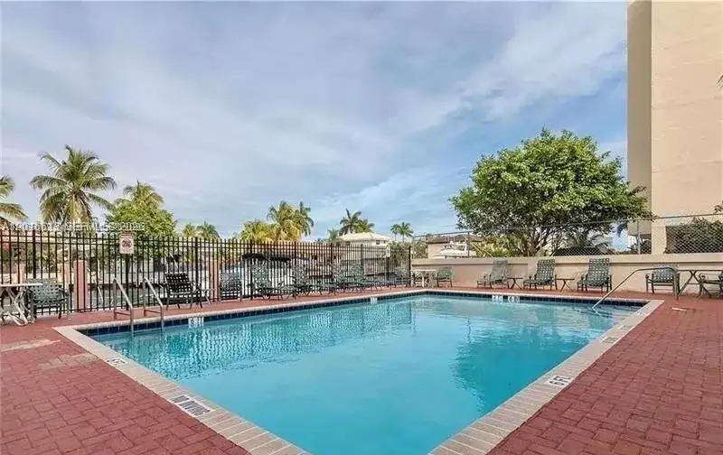 2903 N Miami Beach Blvd # 906, North Miami Beach FL 33160 photo 5