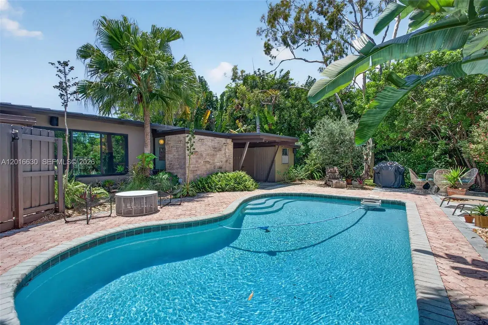 3781 NE 13th Ave, Oakland Park FL 33334 photo 2