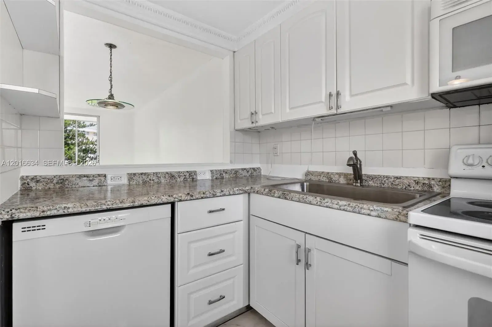 2905 Point East Dr # L311, Aventura FL 33160