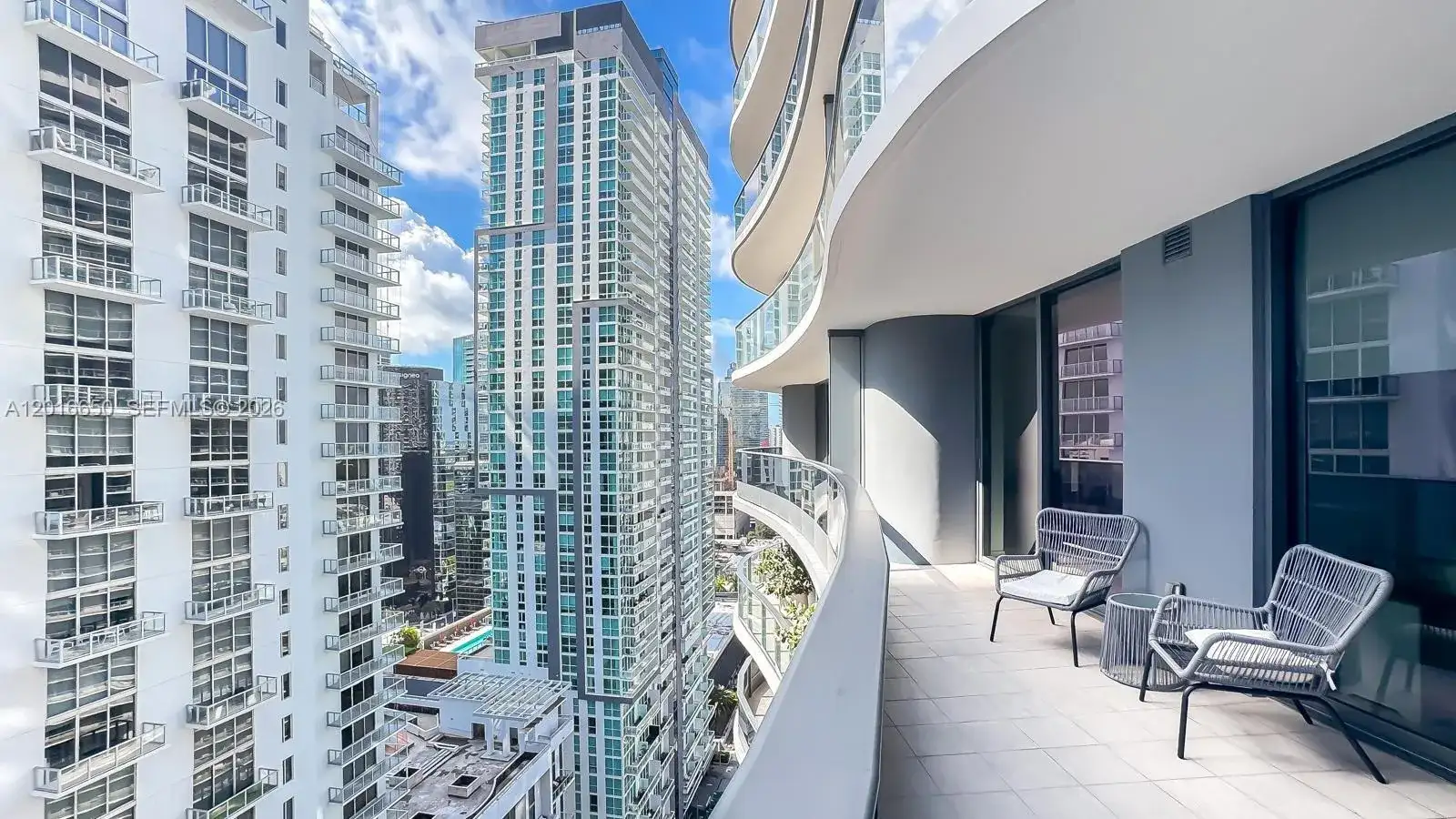 1000 Brickell Plz # 2603, Miami FL 33131 photo 2