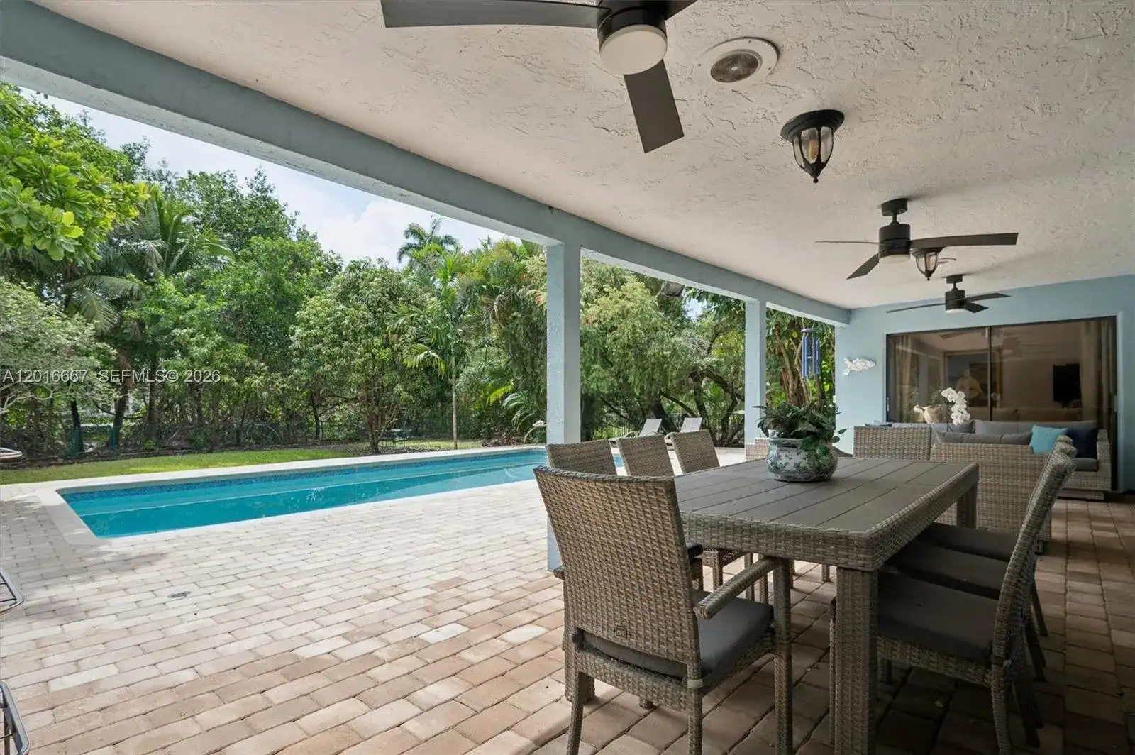 20021 NE 25th Ave, Miami FL 33180 photo 5