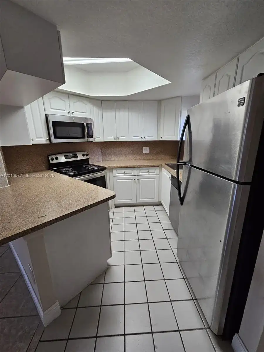 8245 Lake Dr # 401, Doral FL 33166 photo 3