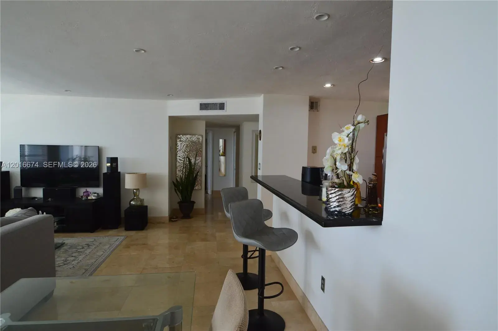 2780 NE 183rd St, Aventura FL 33160