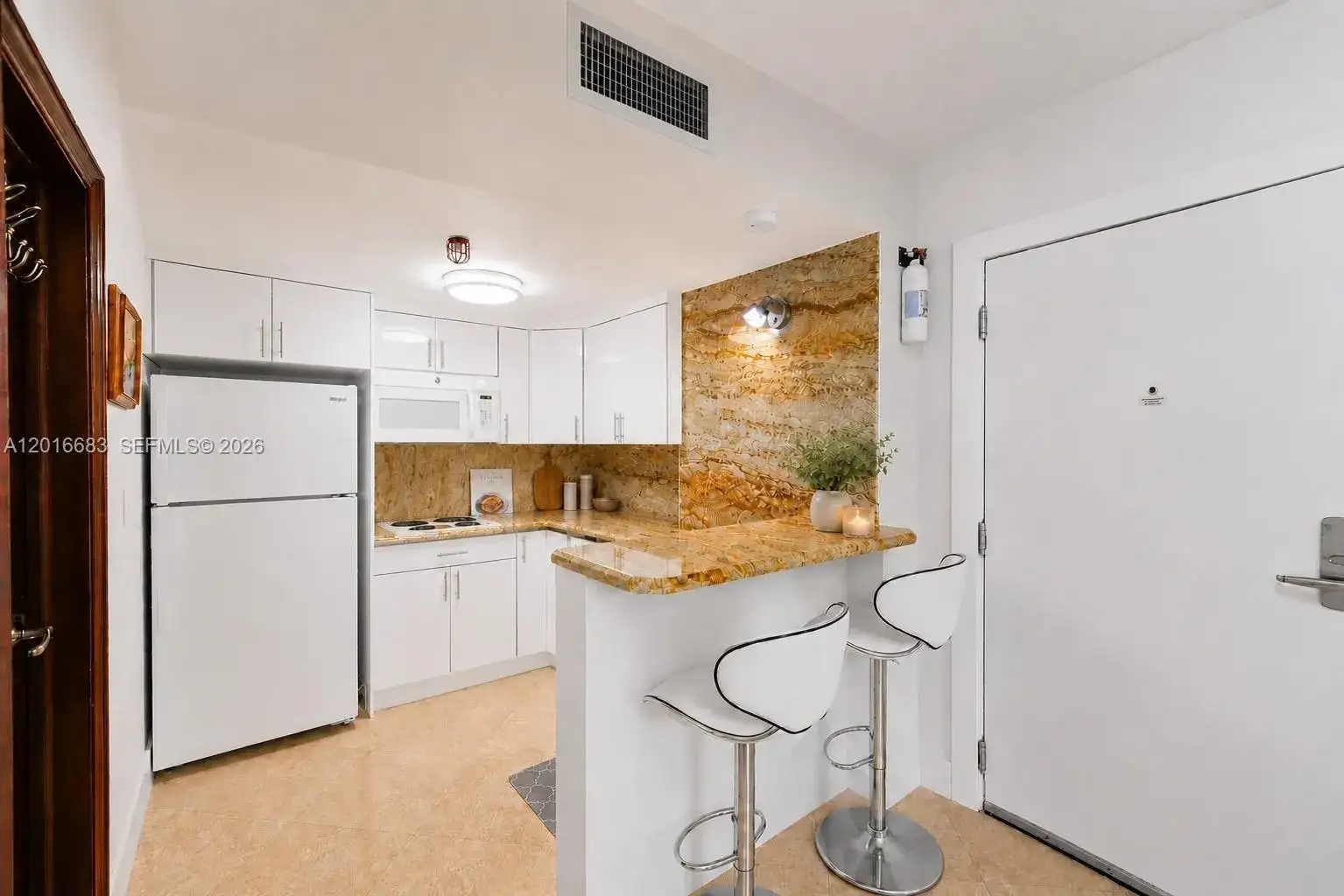 19201 Collins Ave # 609, Sunny Isles Beach FL 33160 photo 5
