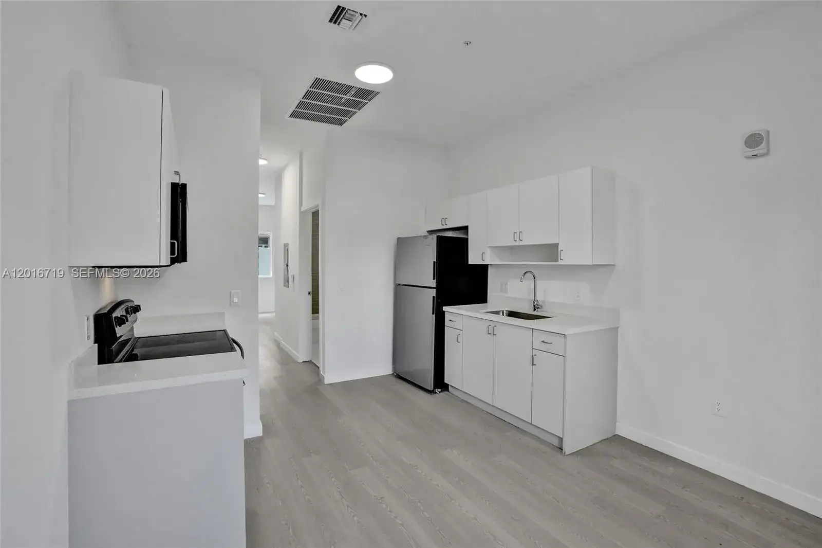 1567 NW 1st St # 2, Miami FL 33125 photo 4