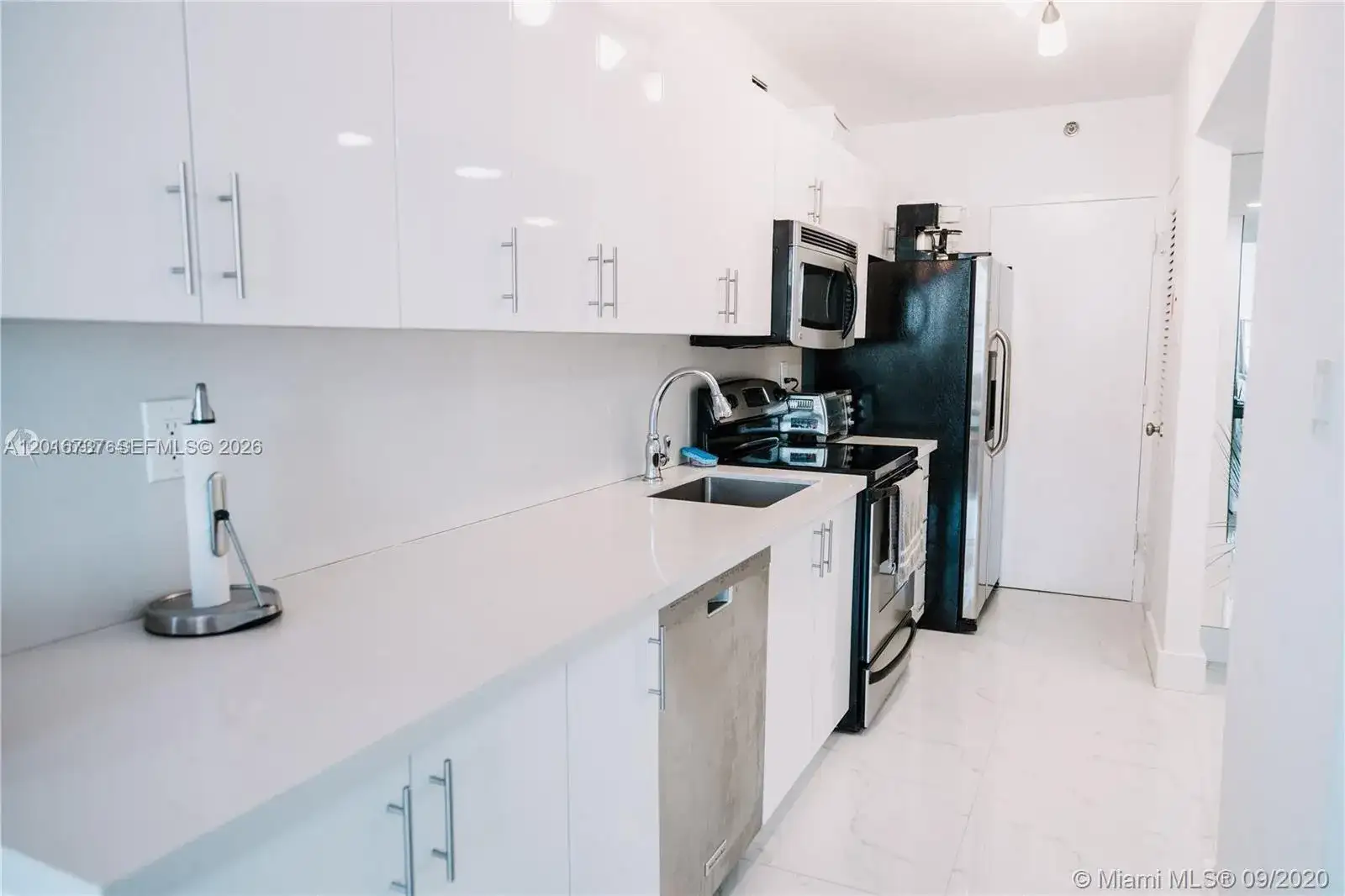 100 Lincoln Rd # 1526, Miami Beach FL 33139 photo 4