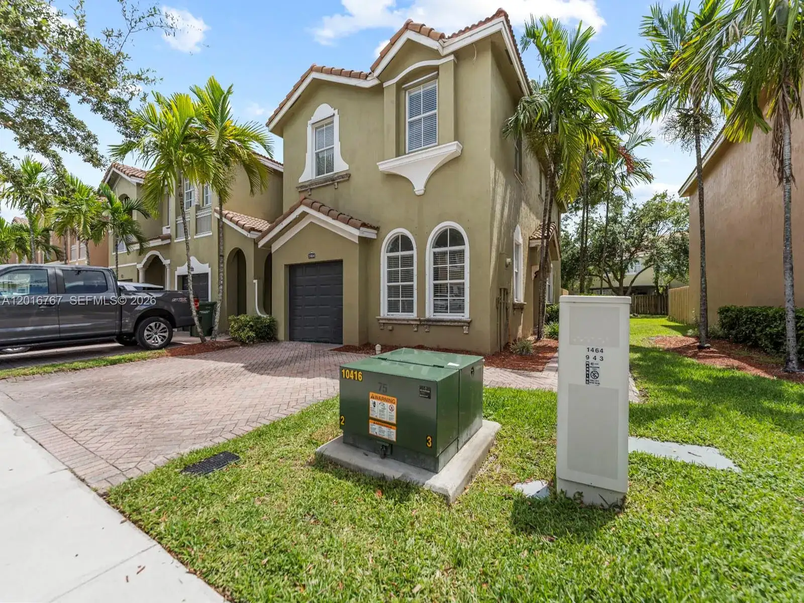1426 SE 26th Ave, Homestead FL 33035 photo 2