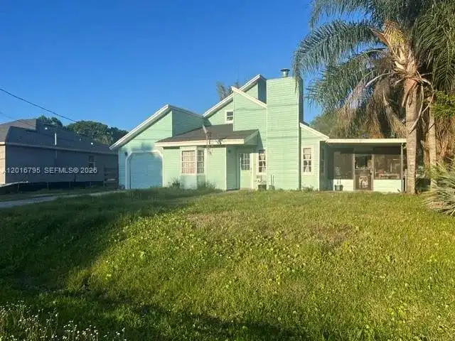 5900 Bamboo Dr, Fort Pierce FL 34982