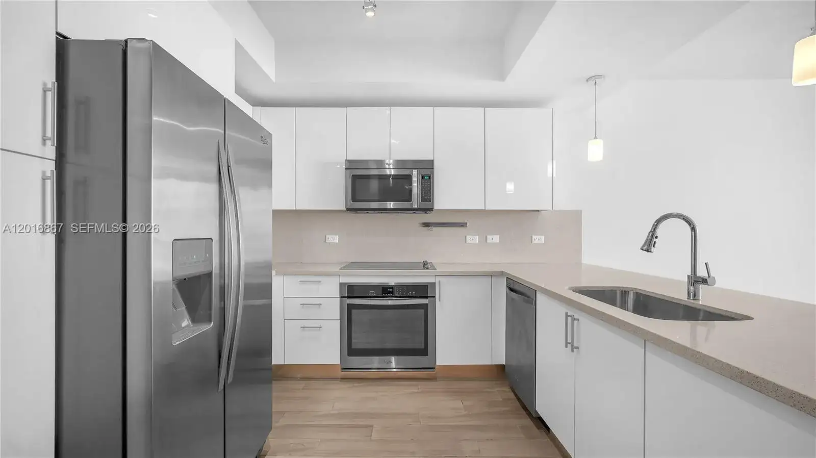 999 SW 1st Ave # 2009, Miami FL 33130 photo 4
