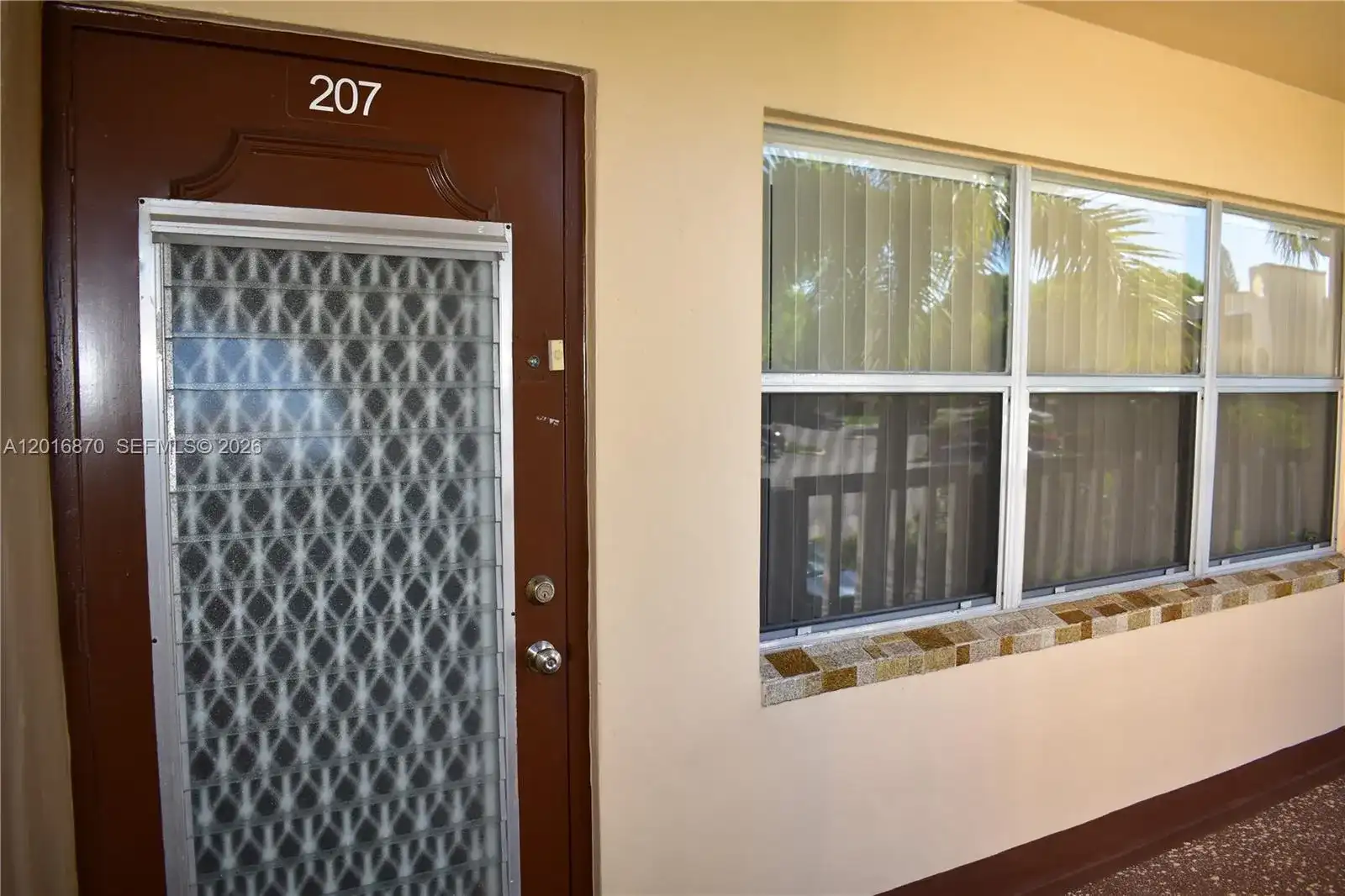 8851 Sunrise Lakes Blvd # 207, Sunrise FL 33322