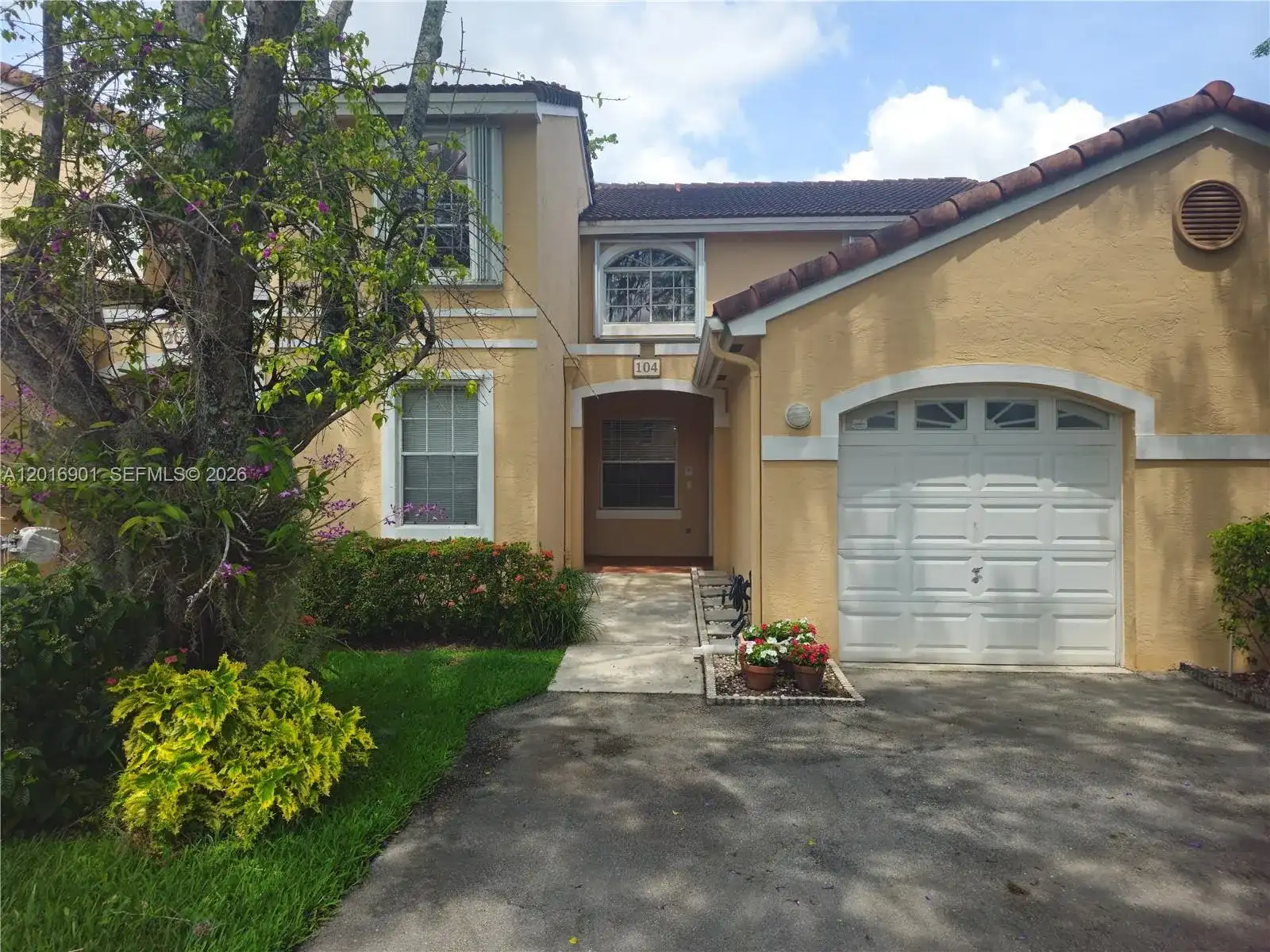 14715 Balgowan Rd # 9, Miami Lakes FL 33016