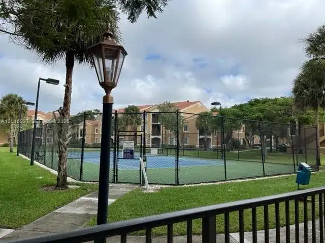 8000 N Nob Hill Rd # 206, Tamarac FL 33321 photo 4