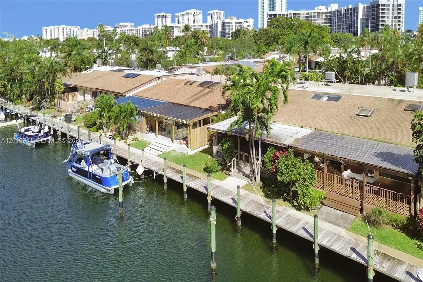 2619 S Parkview Dr, Hallandale Beach FL 33009