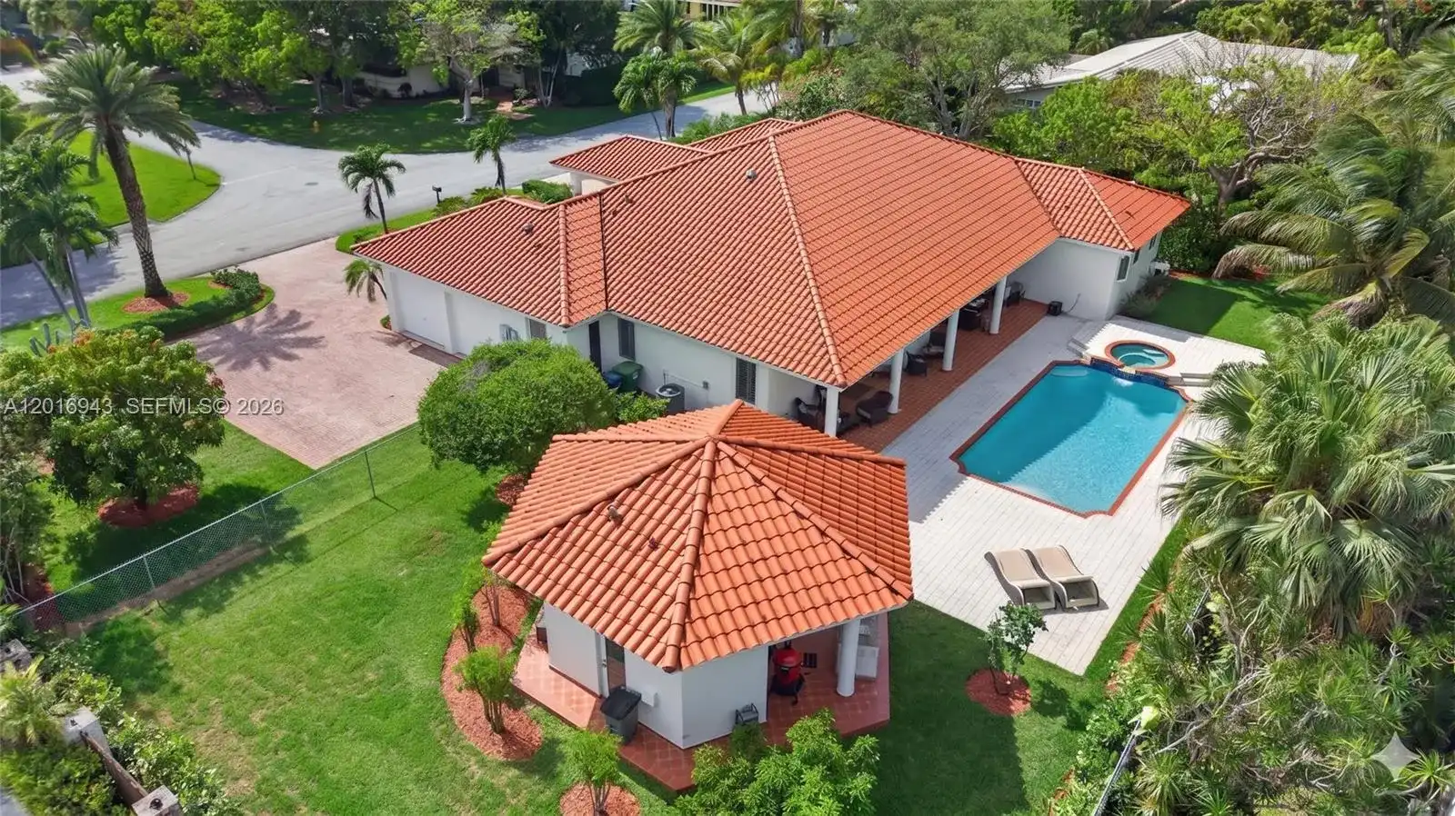 18461 SW 83rd Ave, Cutler Bay FL 33157