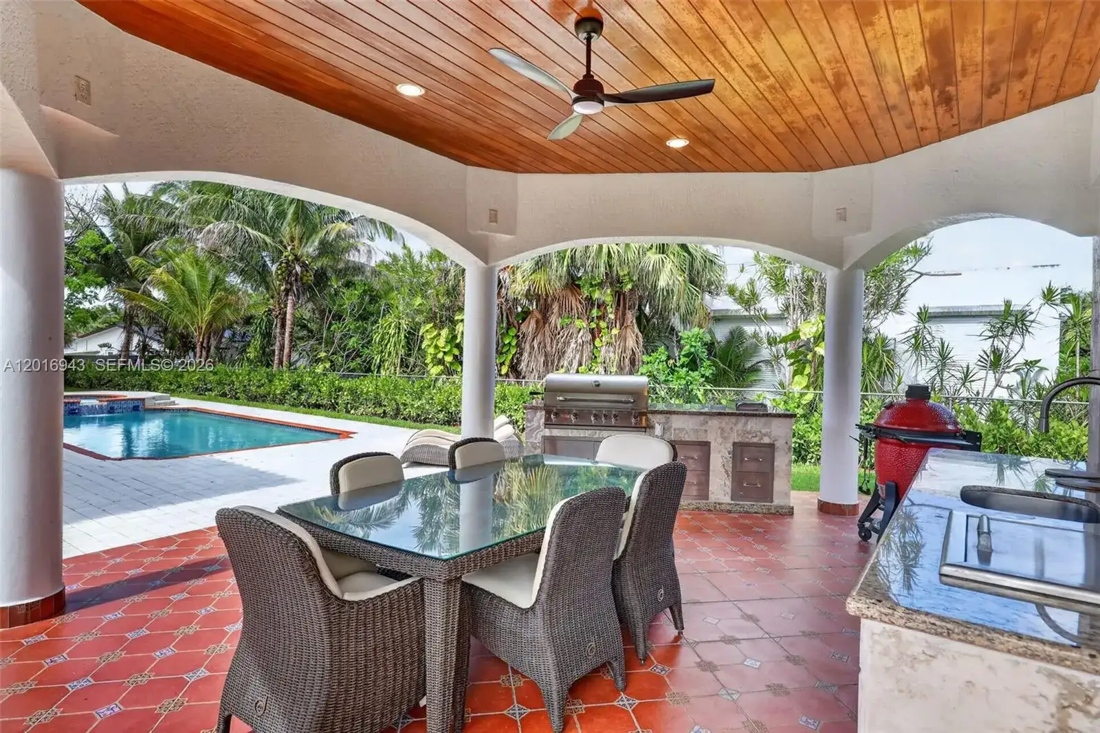 18461 SW 83rd Ave, Cutler Bay FL 33157 photo 4