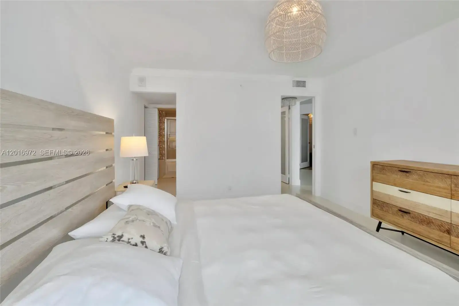 2401 Collins Ave # 1805, Miami Beach FL 33140 photo 4