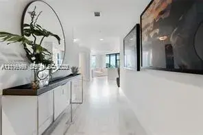 17111 Biscayne Blvd # 209, North Miami Beach FL 33160
