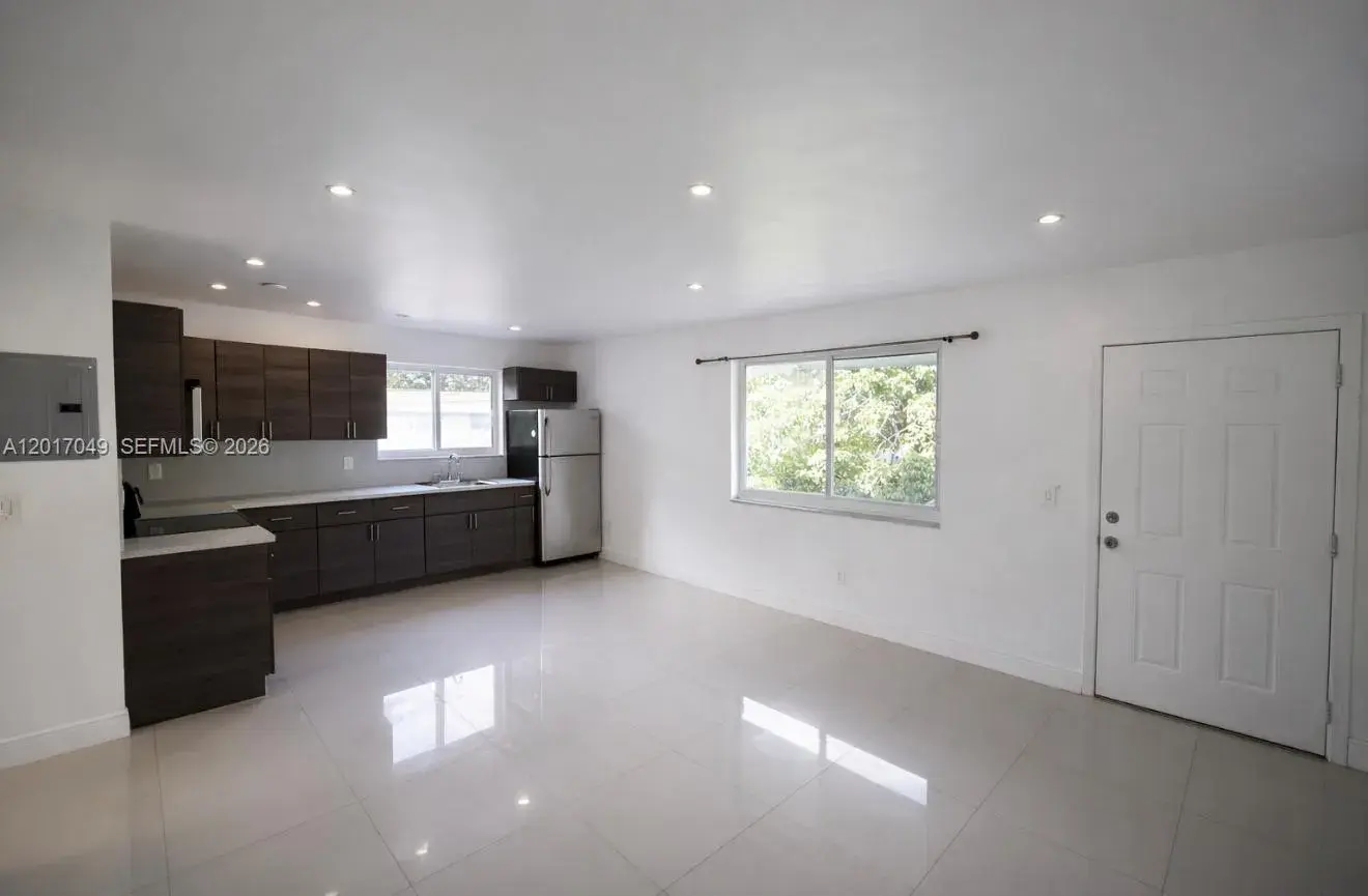 552 NE 61st St # 4, Miami FL 33137