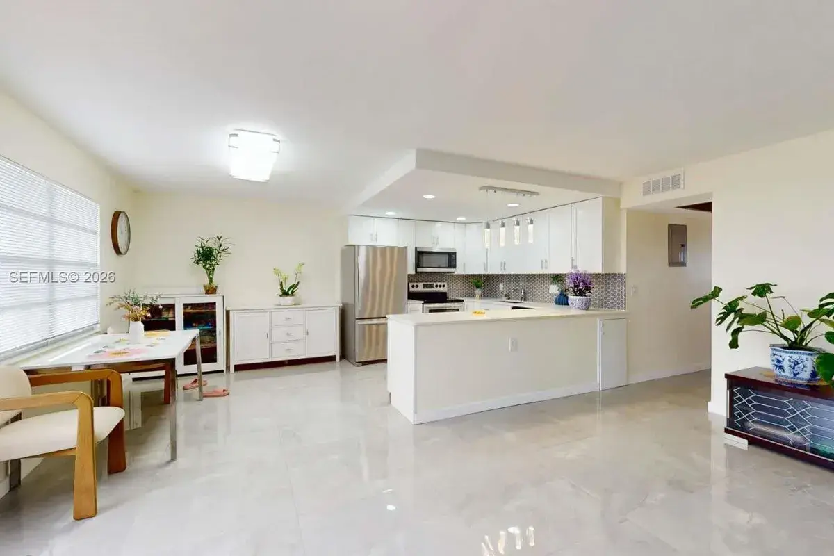 325 Wellington G # G, West Palm Beach FL 33417