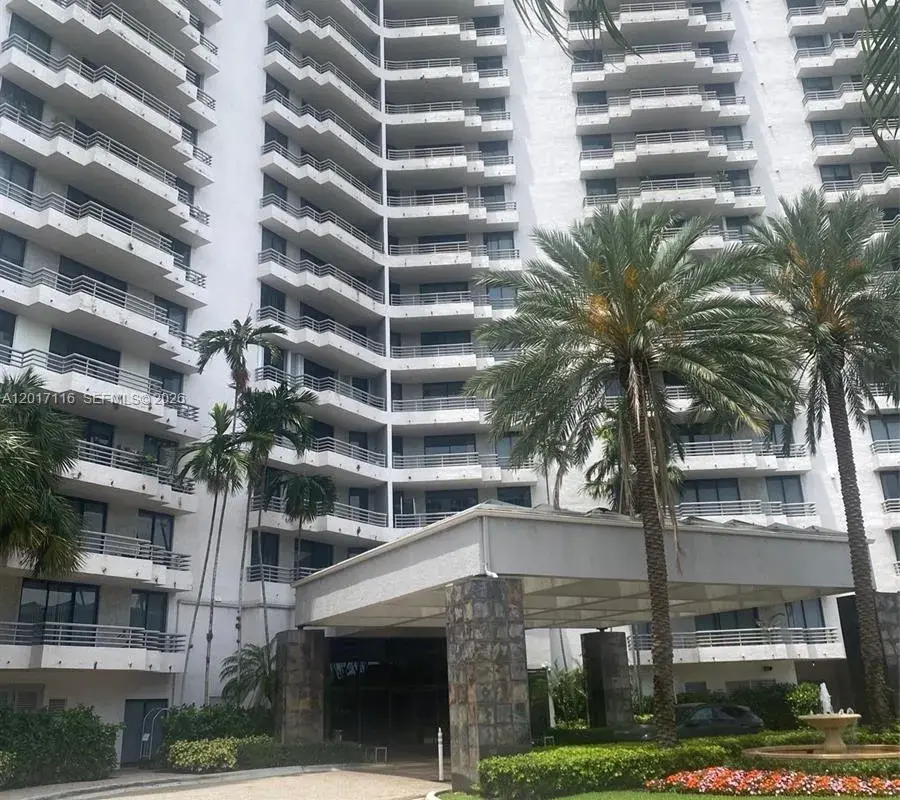 3300 NE 191st St # 1906, Aventura FL 33180