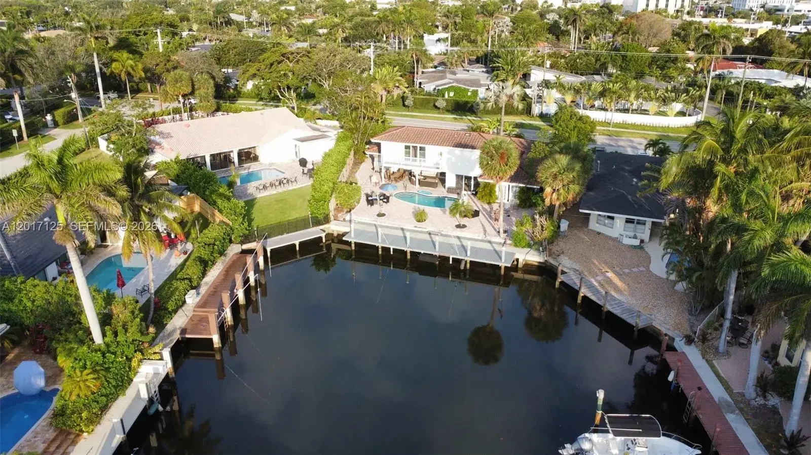 2908 Bayview Dr, Fort Lauderdale FL 33306