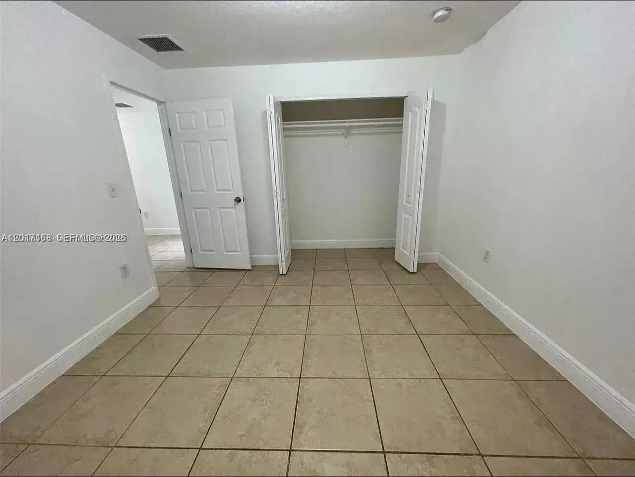 5881 NW 32nd Ave # 5881, Miami FL 33142 photo 2