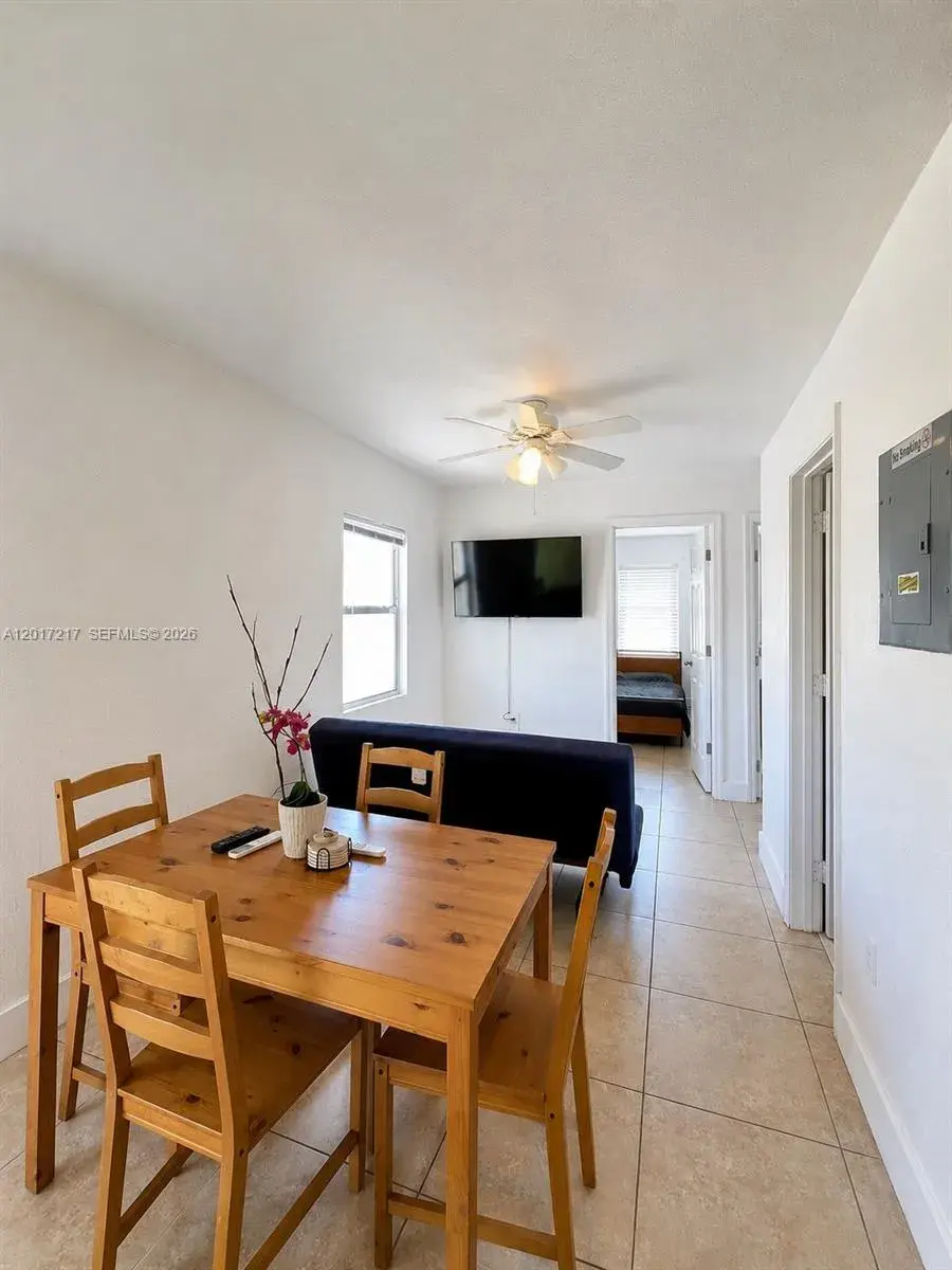 127 NW 47th Ter # N2, Miami FL 33127