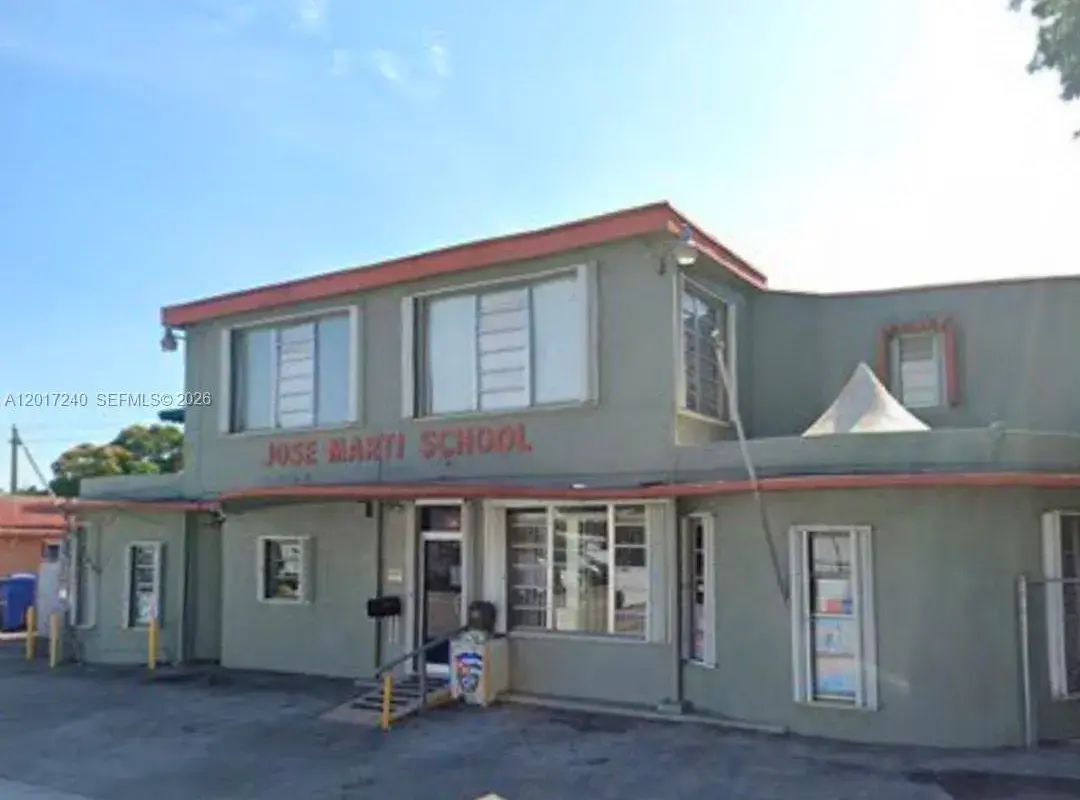 2660 SW 17th St, Miami FL 33145