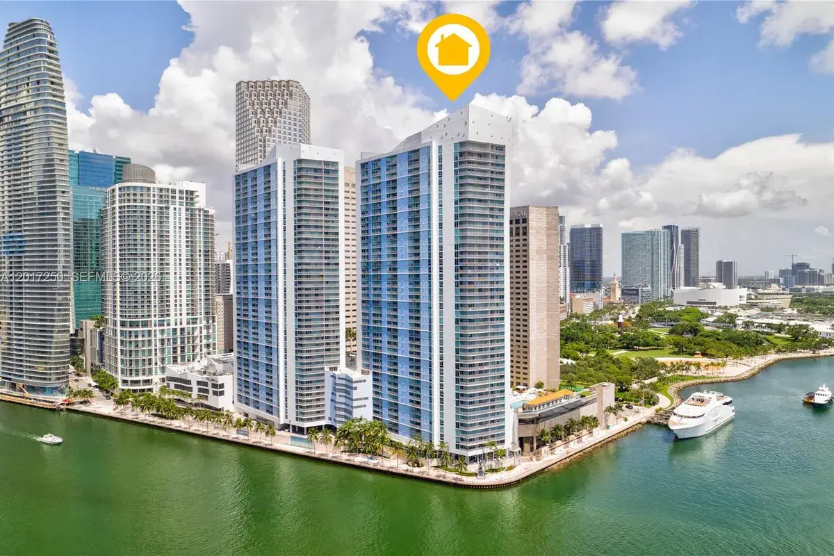 335 S Biscayne Blvd # 1209, Miami FL 33131