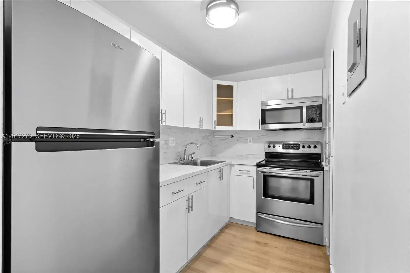 4801 NW 7th Street # 16, Miami FL 33126 photo 2