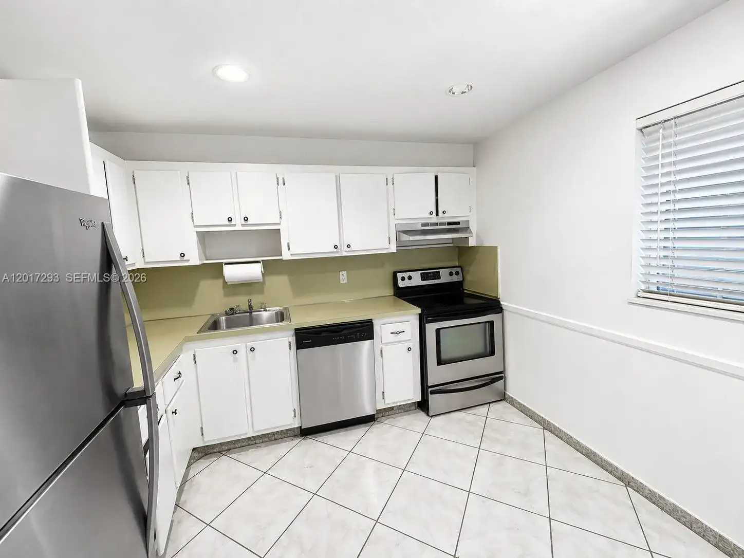 410 SE 2nd St # 415, Hallandale Beach FL 33009 photo 3