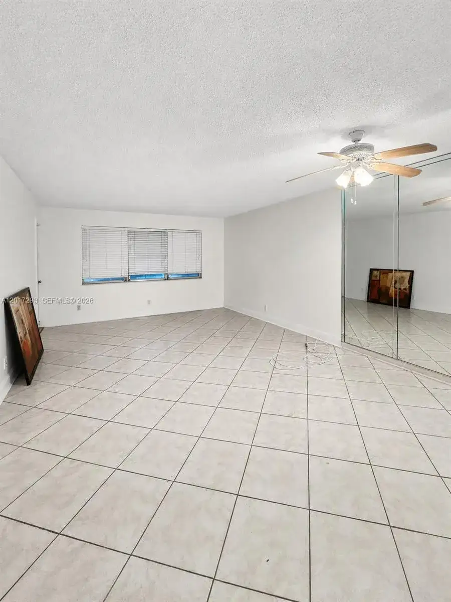 410 SE 2nd St # 415, Hallandale Beach FL 33009 photo 5