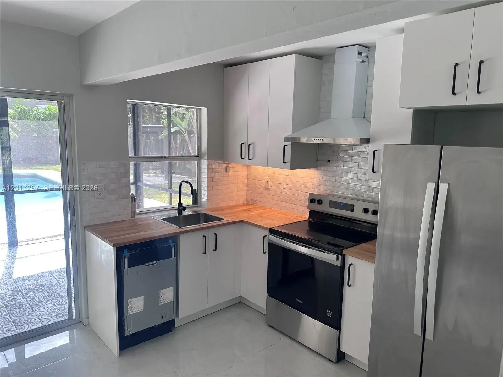 200 SE 19th St, Fort Lauderdale FL 33316