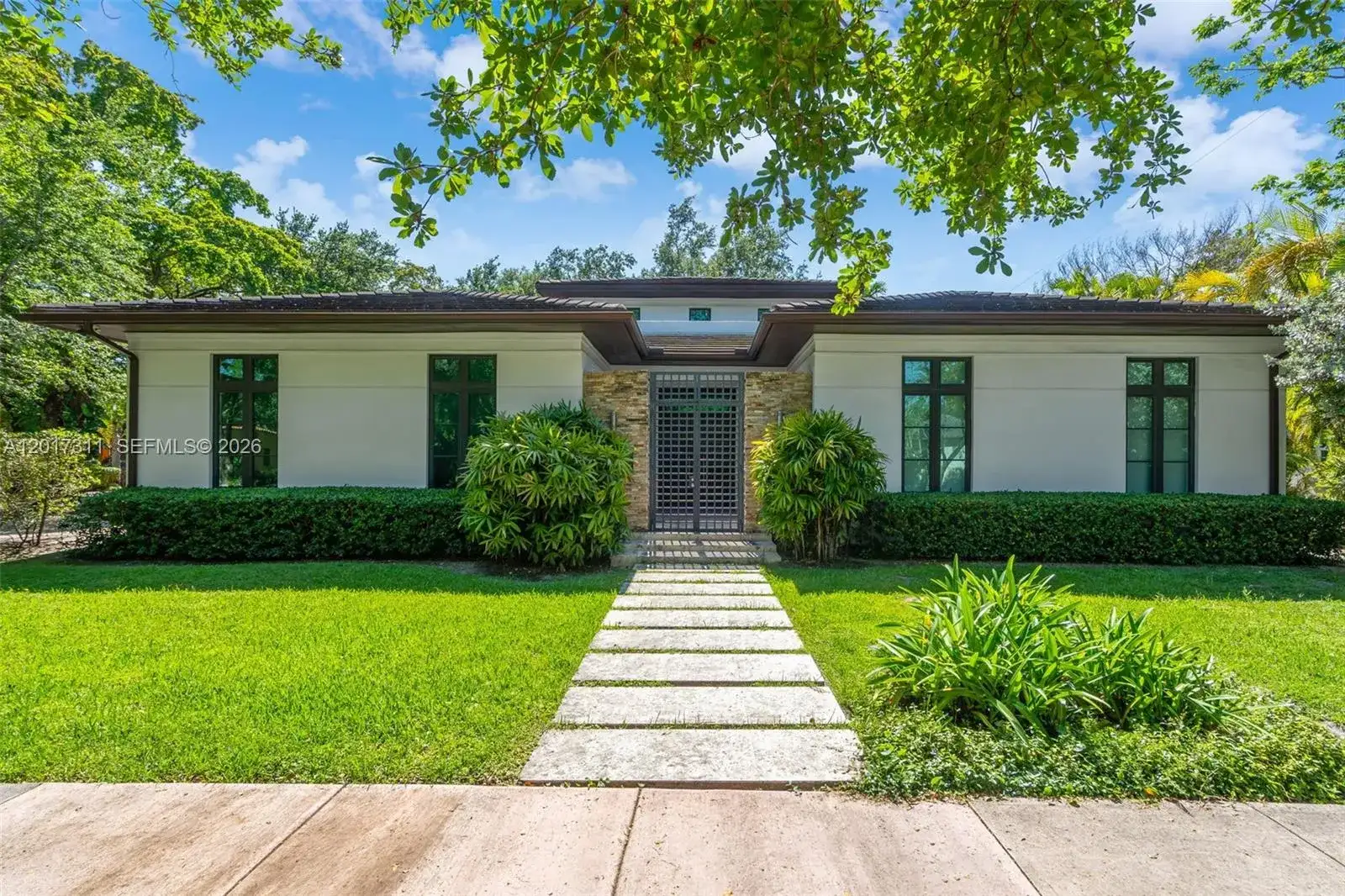 1010 Genoa St, Coral Gables FL 33134 photo 5