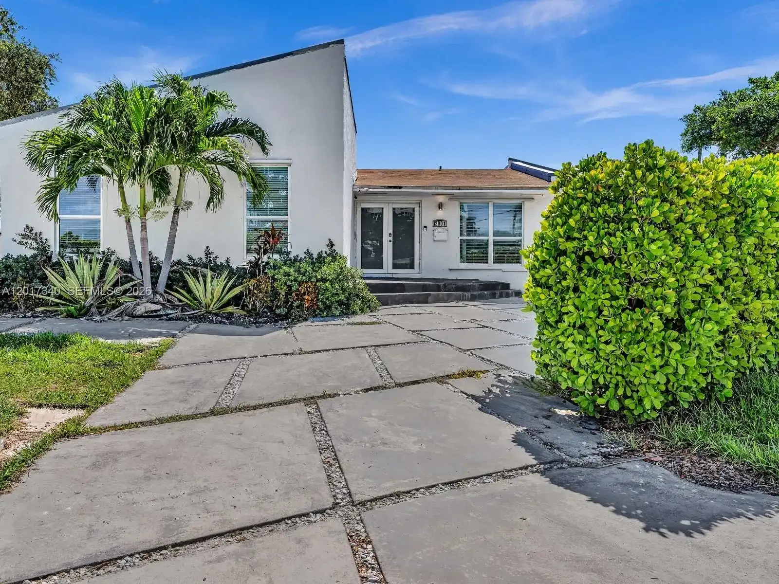 2001 NE 122nd Rd, North Miami FL 33181