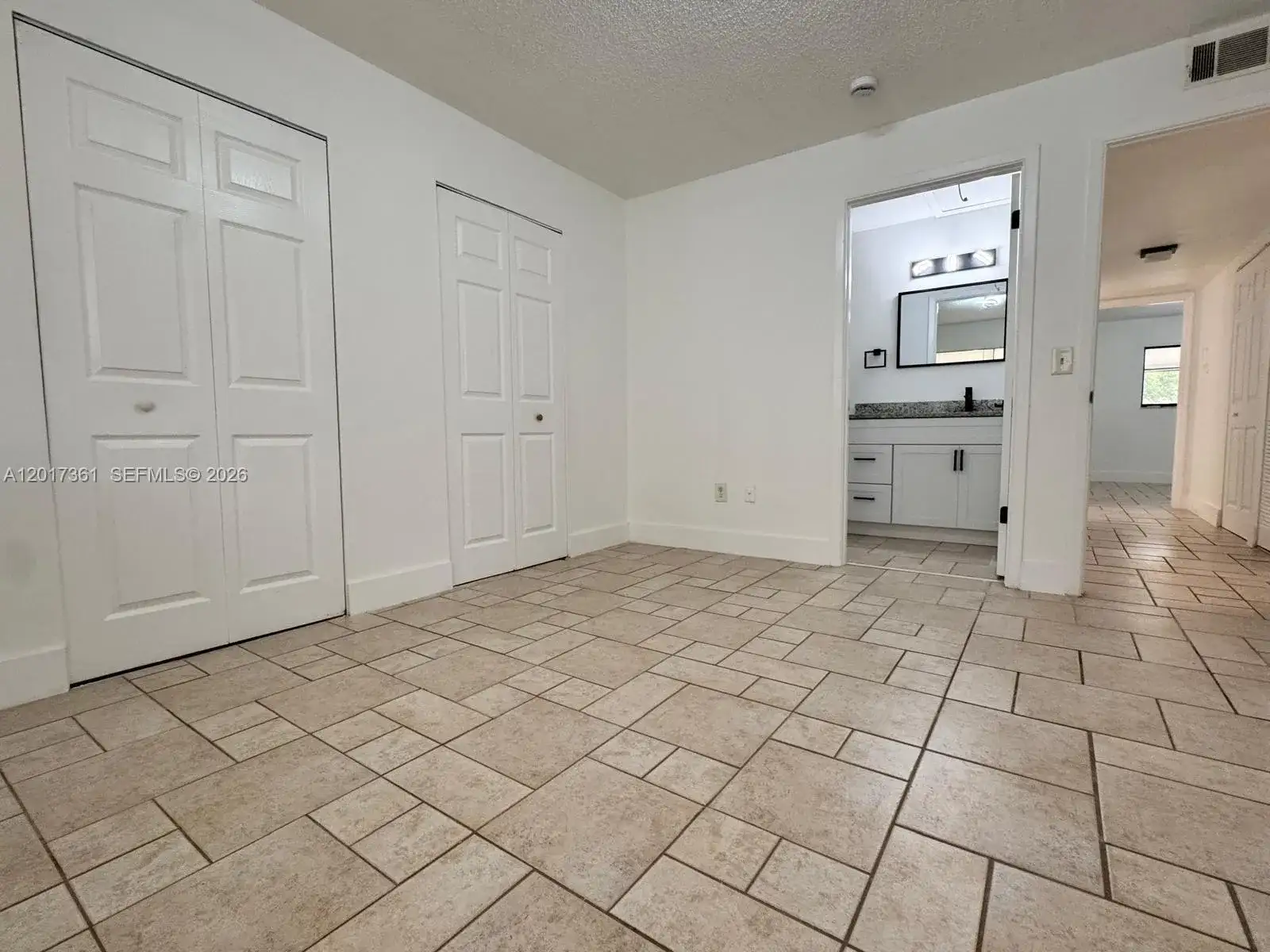 725 NorthLake Blvd # 4, Other City - In The State Of Florida FL 32701 photo 5