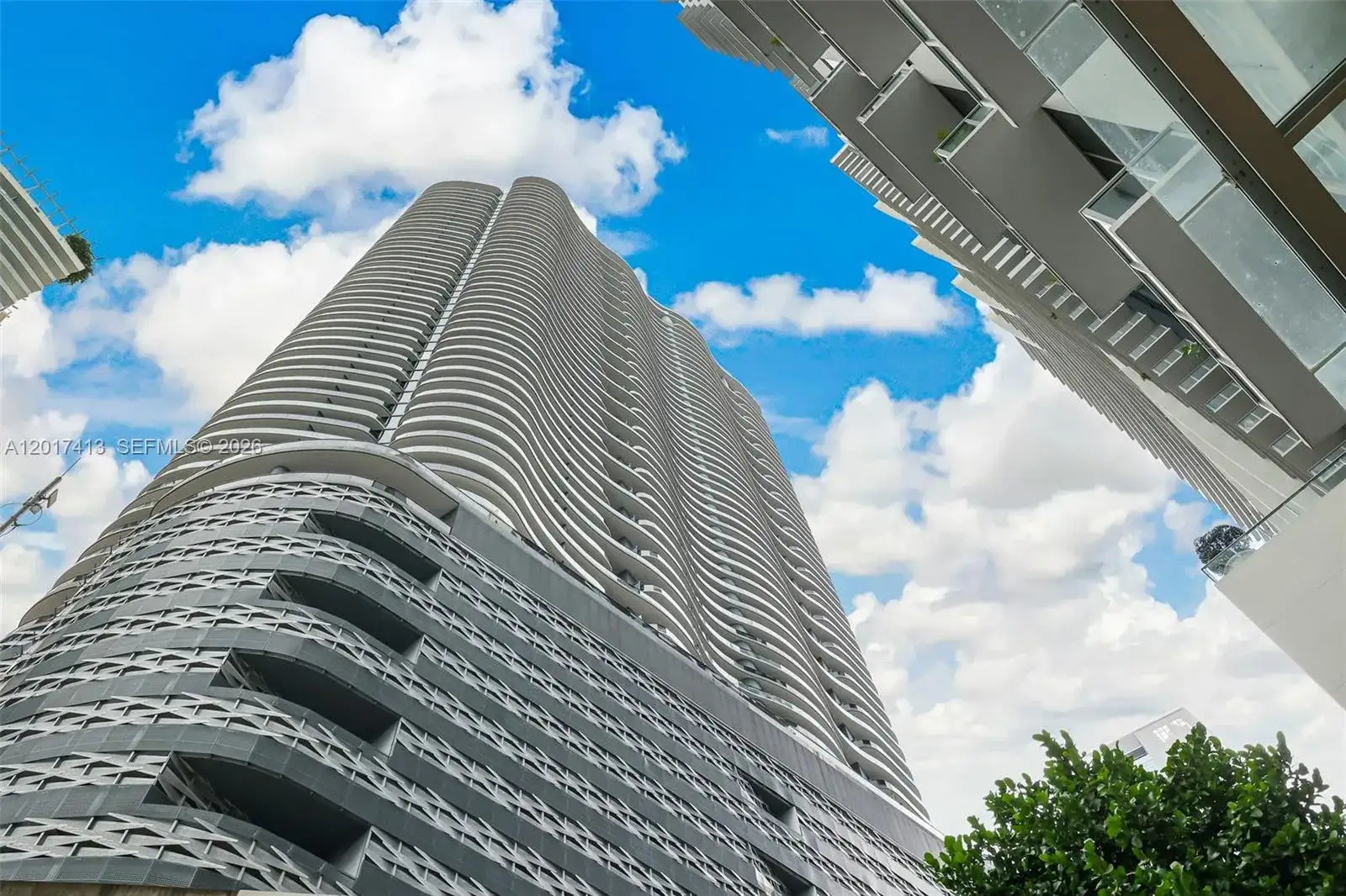 1000 Brickell Plz # 3002, Miami FL 33131 photo 2