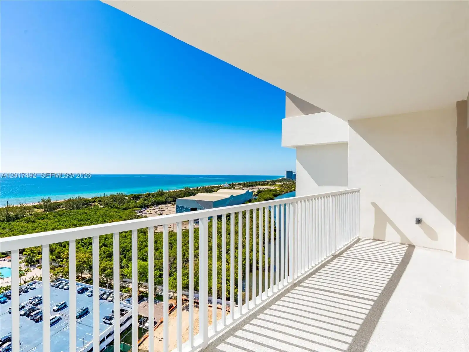 300 Bayview Dr # 2115, Sunny Isles Beach FL 33160 photo 2