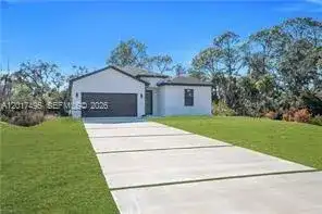 621 GREENBRIAR BLVD, Other City - In The State Of Florida FL 33972 photo 2