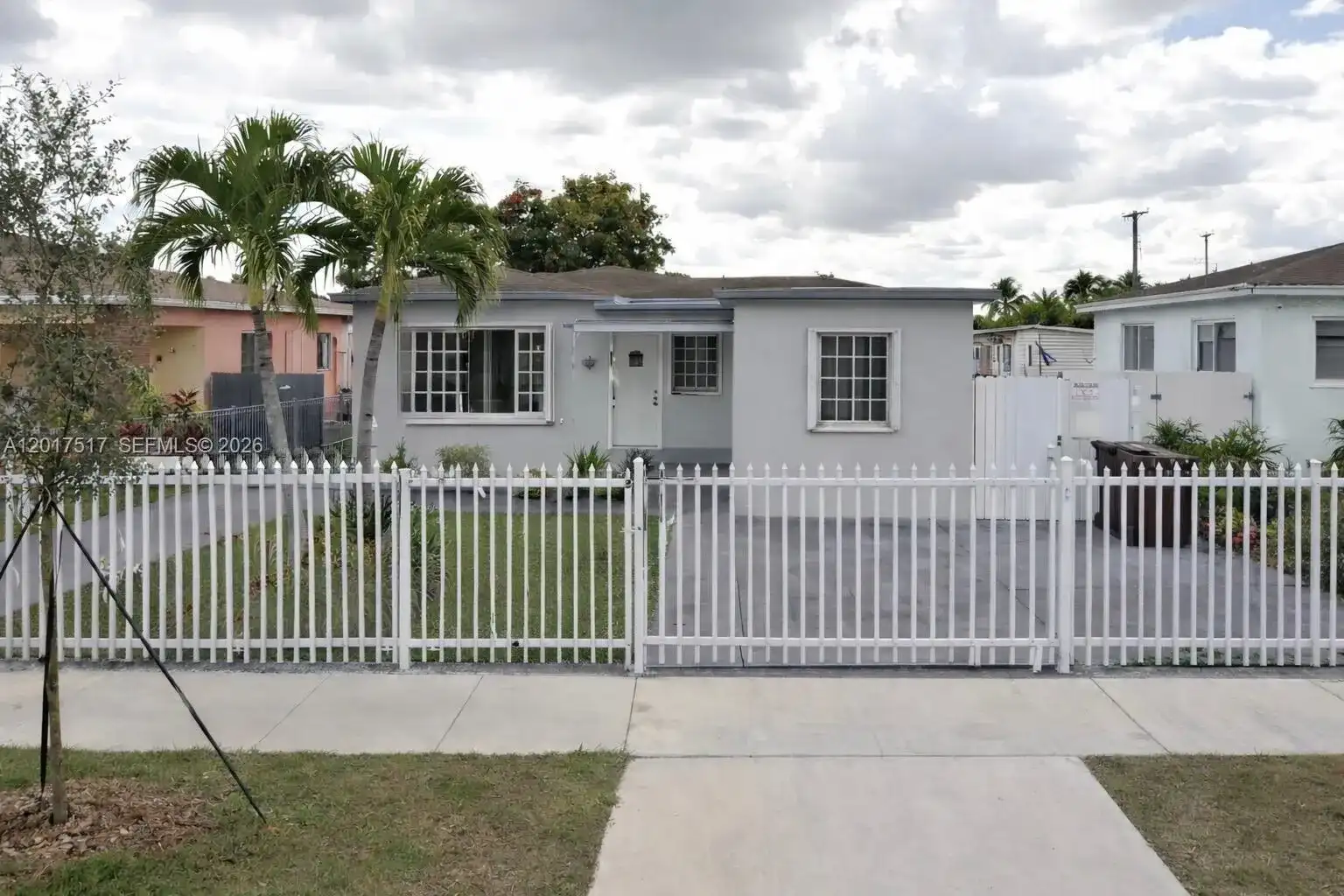 538 E 13th St, Hialeah FL 33010