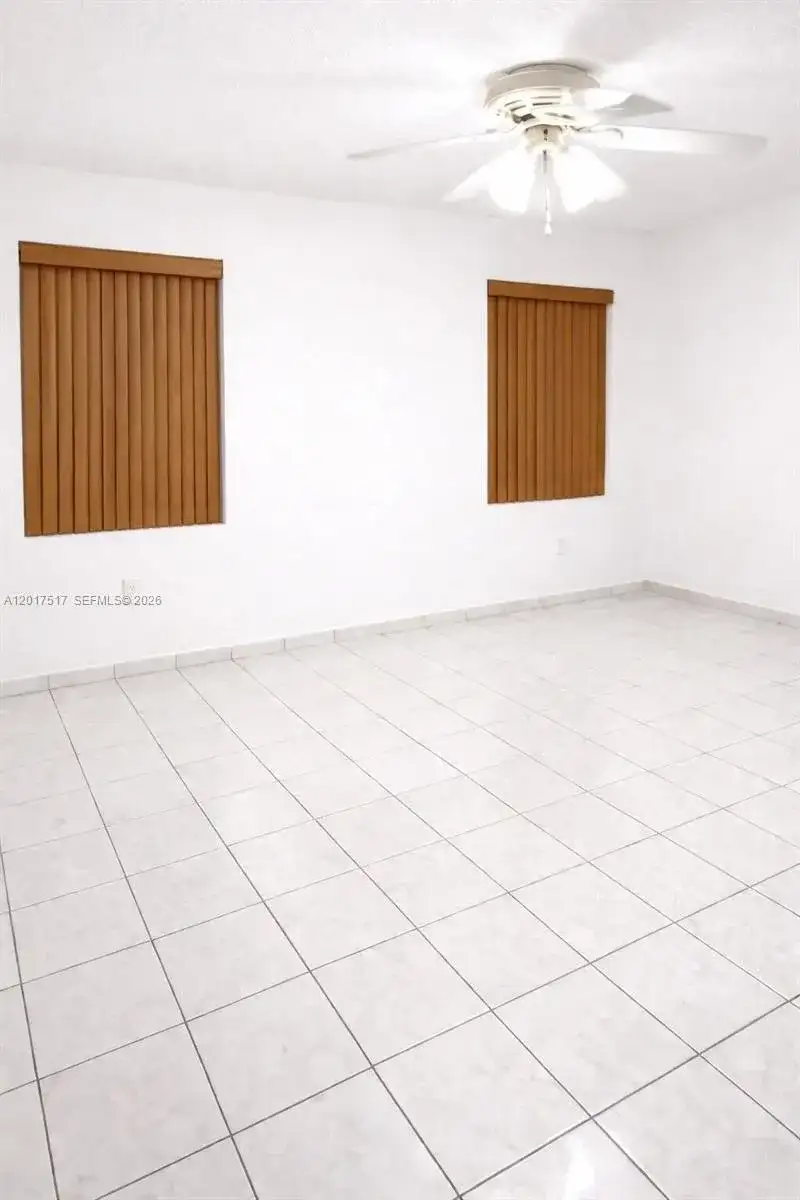538 E 13th St, Hialeah FL 33010 photo 4