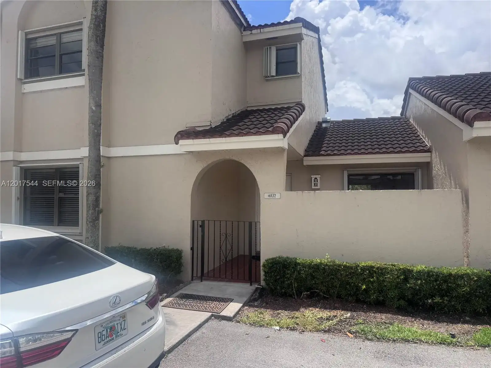 6532 NW 170th Ter, Hialeah FL 33015 photo 3