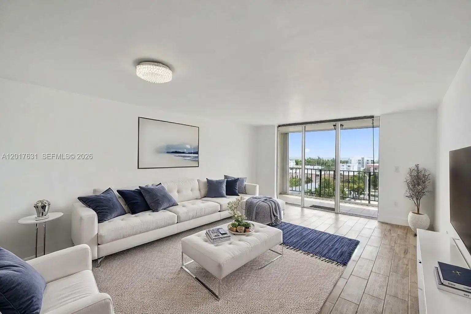 1 bedroom 1 bath Residential for sale at 7850 Byron Ave # 702, Miami Beach FL 33141