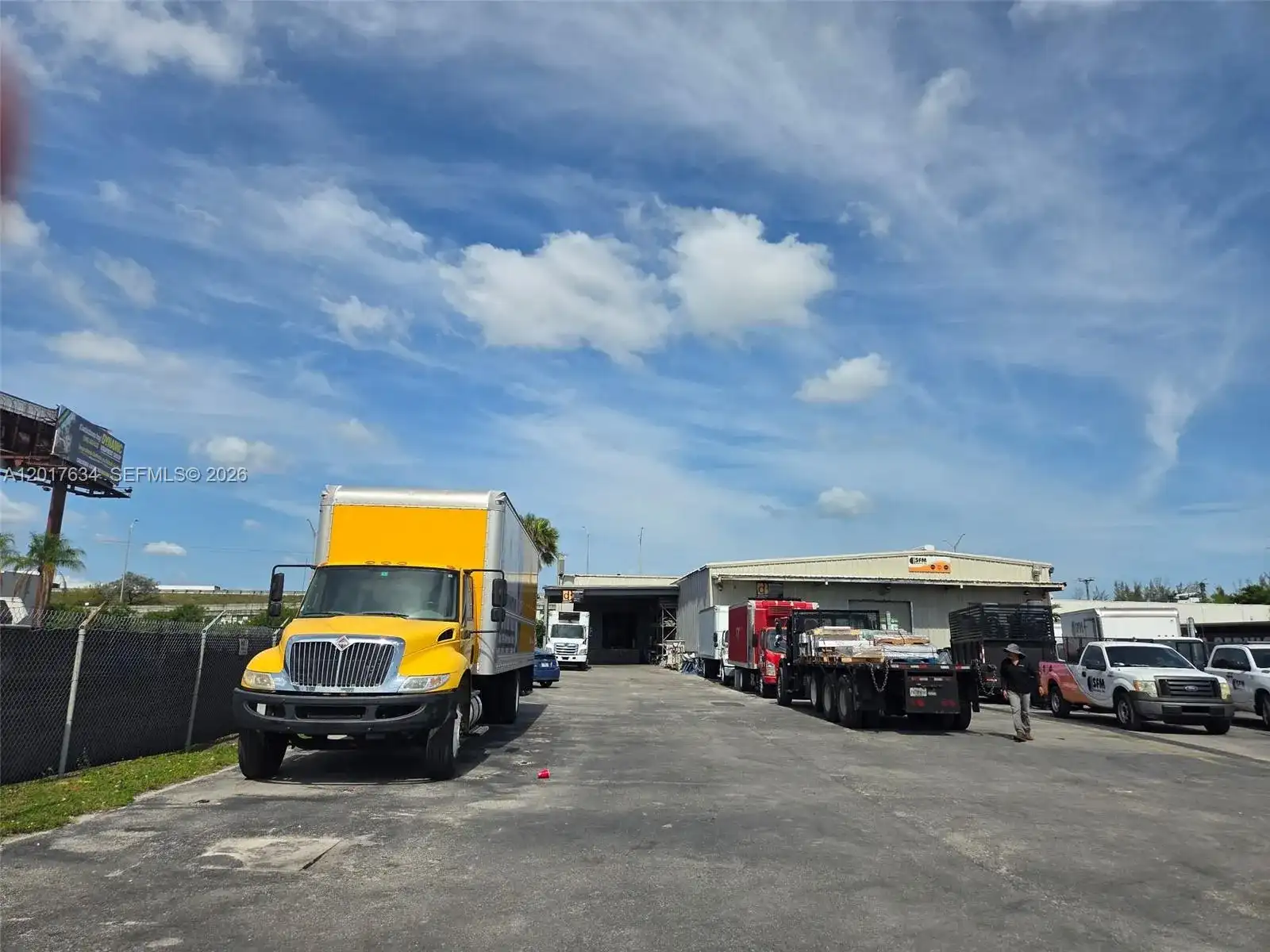 7500 NW 74th Ave, Medley FL 33166