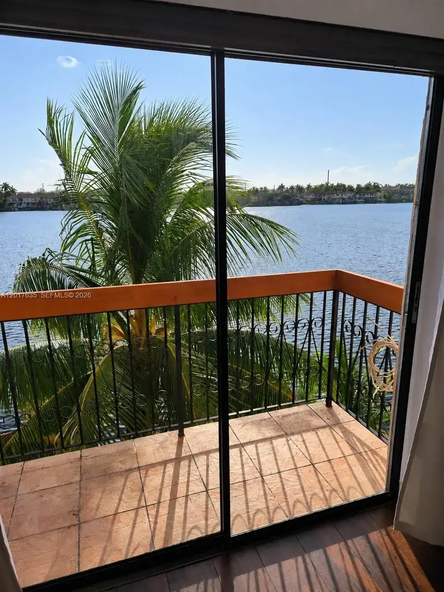 5650 W 26th Ct # 207, Hialeah FL 33016 photo 2