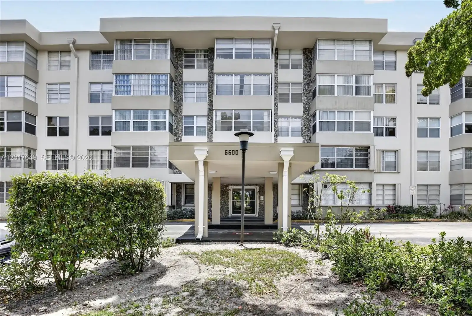 6600 Cypress Rd # 504, Plantation FL 33317