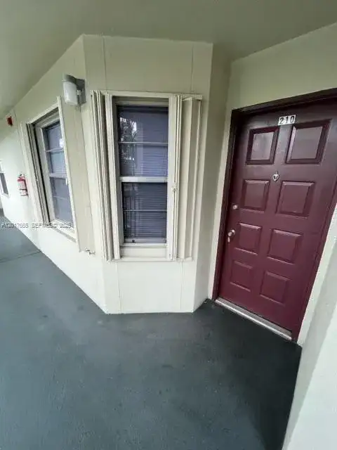 1300 SW 130th Ave # 210F, Pembroke Pines FL 33027 photo 4