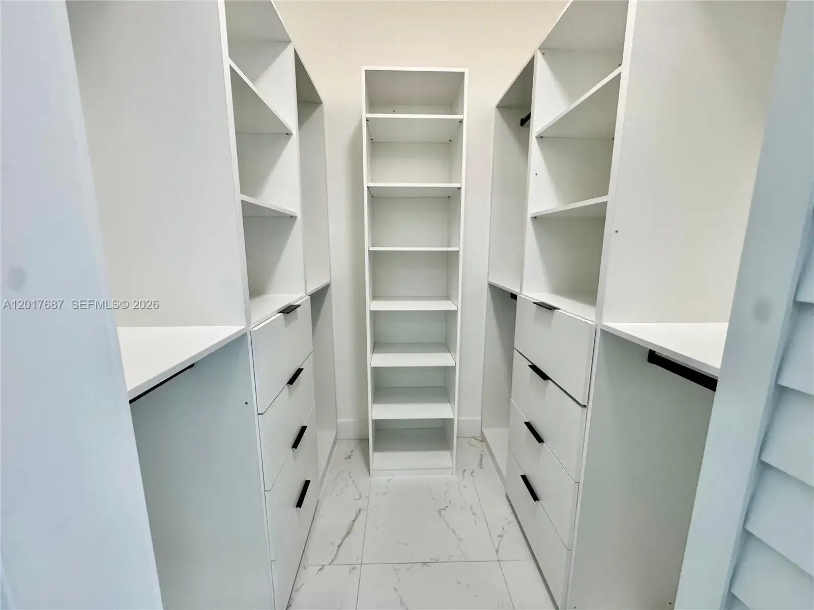 421 NW 13th Ave # A, Miami FL 33125 photo 5
