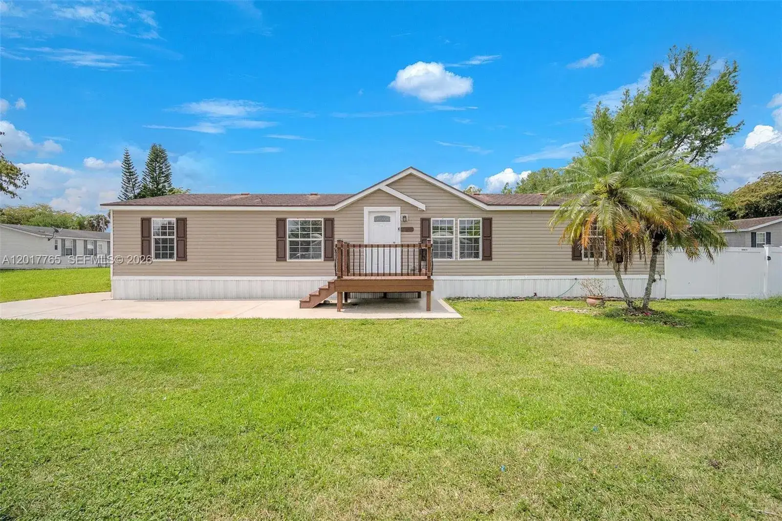 730 NW 217th Ter, Pembroke Pines FL 33029