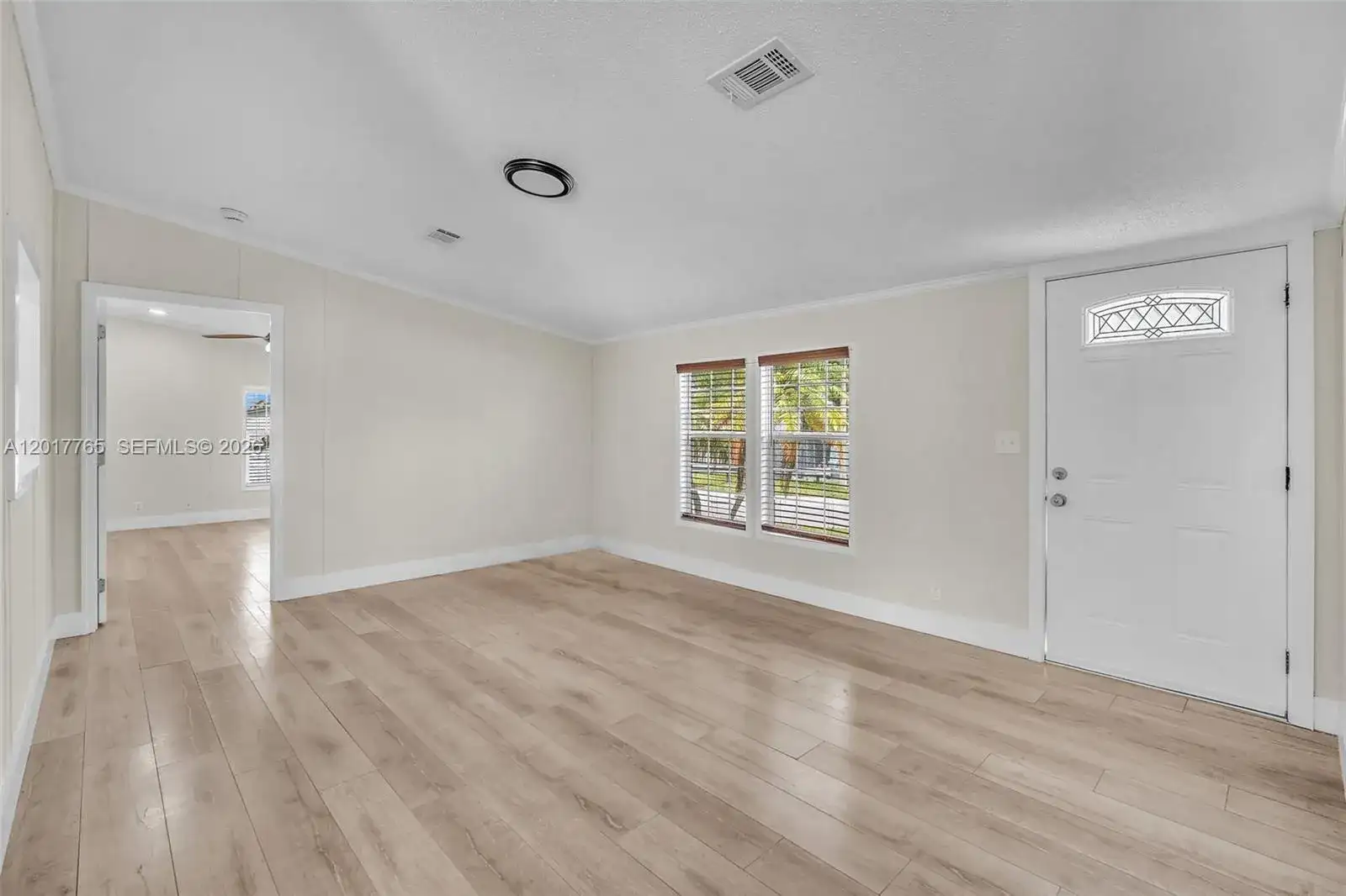 730 NW 217th Ter, Pembroke Pines FL 33029 photo 4